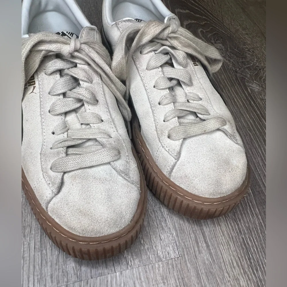 PUMA Platform Core Sneakers Suede Size 8.5